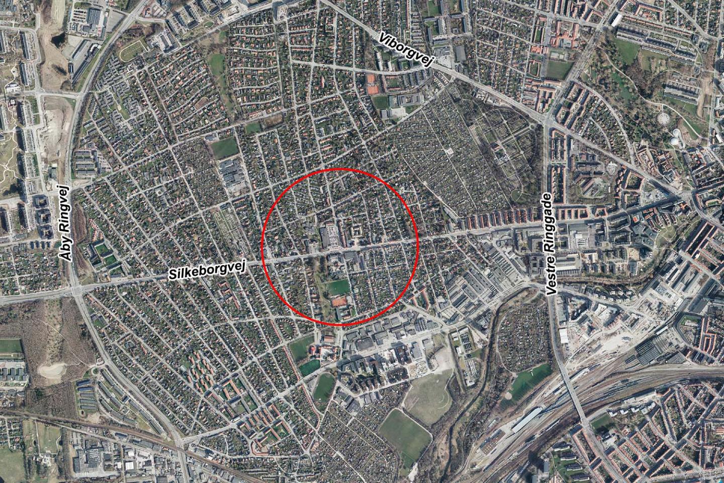 Luftfoto der viser afgrænsningen til helhedsplanen om Silkeborgvej