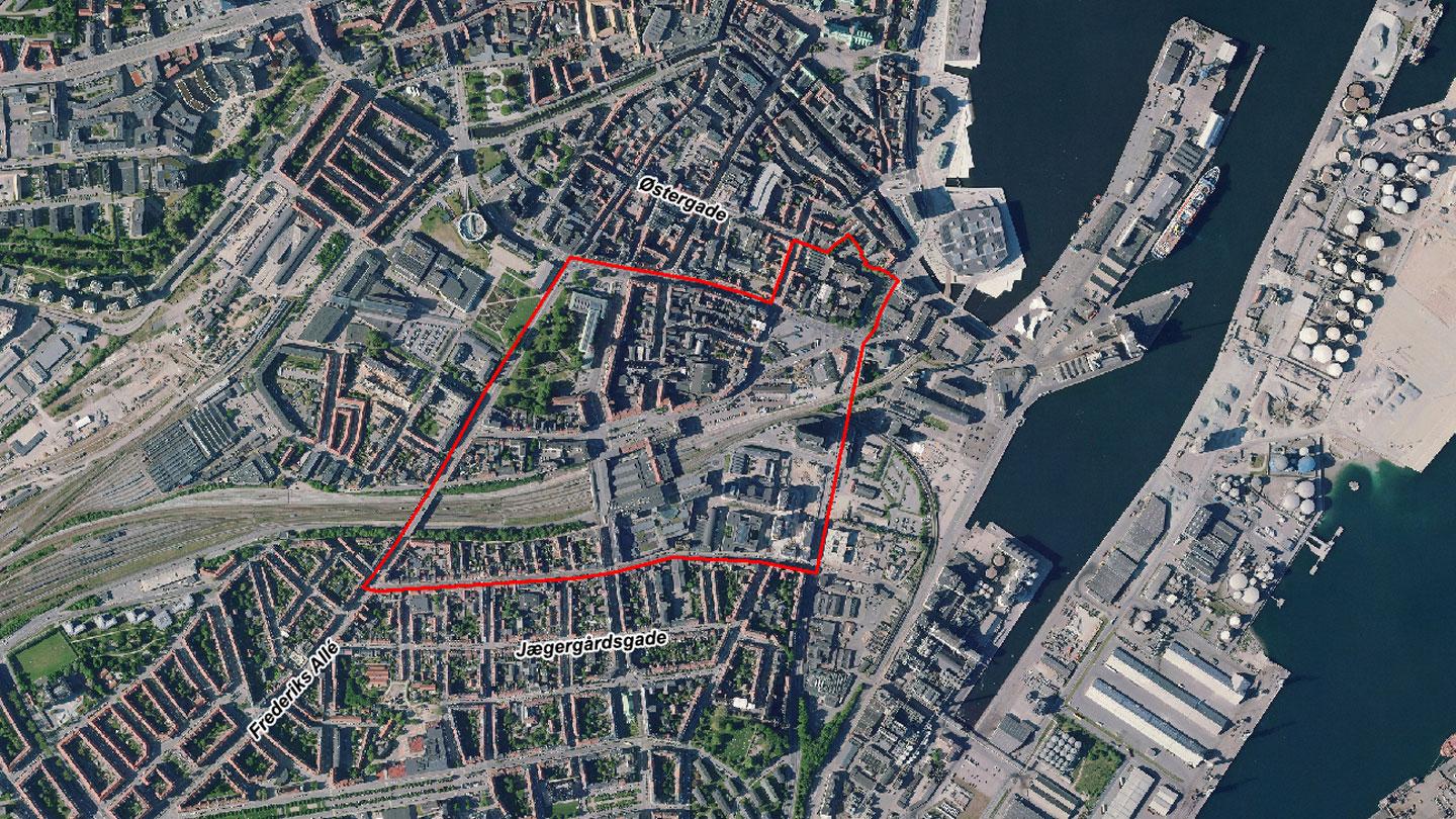 Luftfoto der viser afgrænsningen til helhedsplanen for banegårdskvarteret