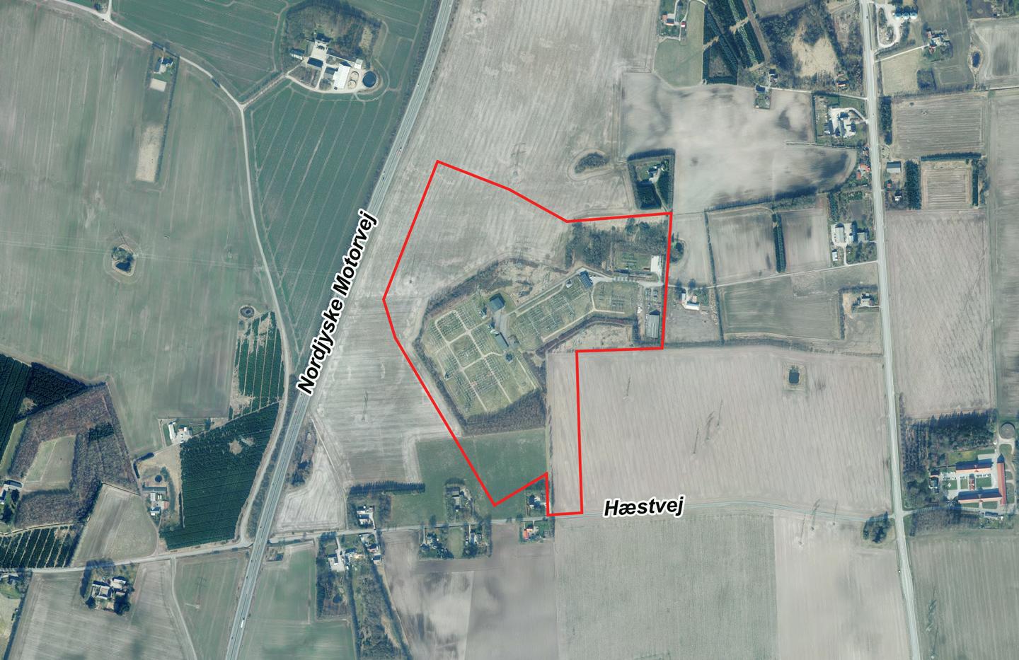 Luftfoto der viser afgrænsningen til debatoplægget om Trige Højspændingsstation