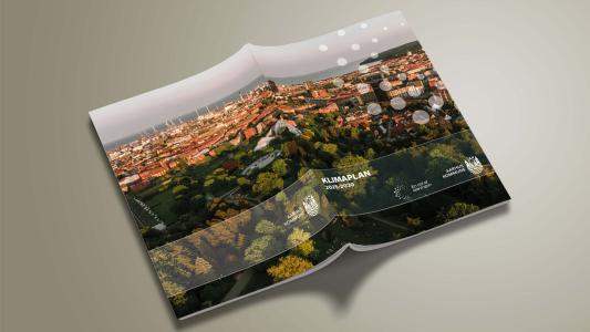 Visualisering af en printet udgave af Klimaplanen