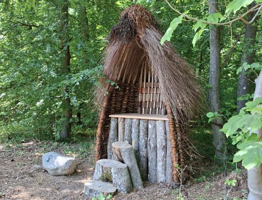 Meditationshule i naturen