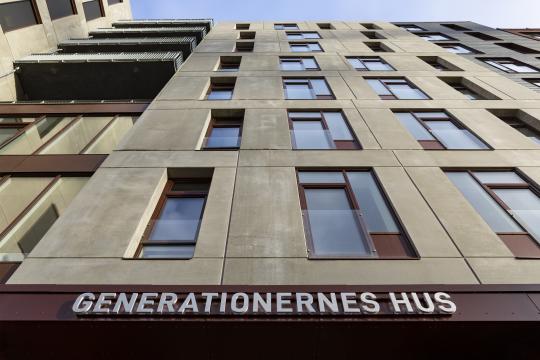 Generationernes Hus udenfor